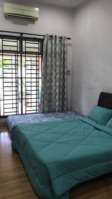 Terrace House Near Stulang Laut Ciq Midvalley Ksl For 7Pax Johor Bahru Ngoại thất bức ảnh