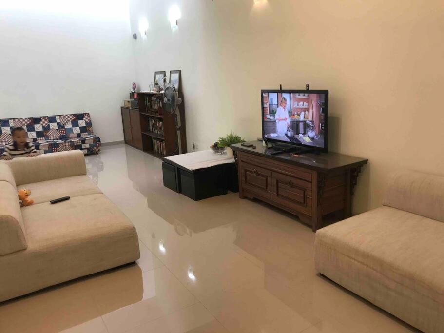 Terrace House Near Stulang Laut Ciq Midvalley Ksl For 7Pax Johor Bahru Ngoại thất bức ảnh